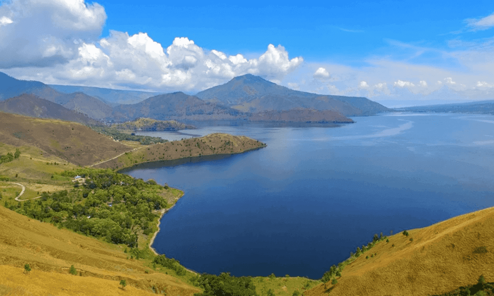 Danau Toba Keajaiban Alam yang Memukau di Sumatera Utara